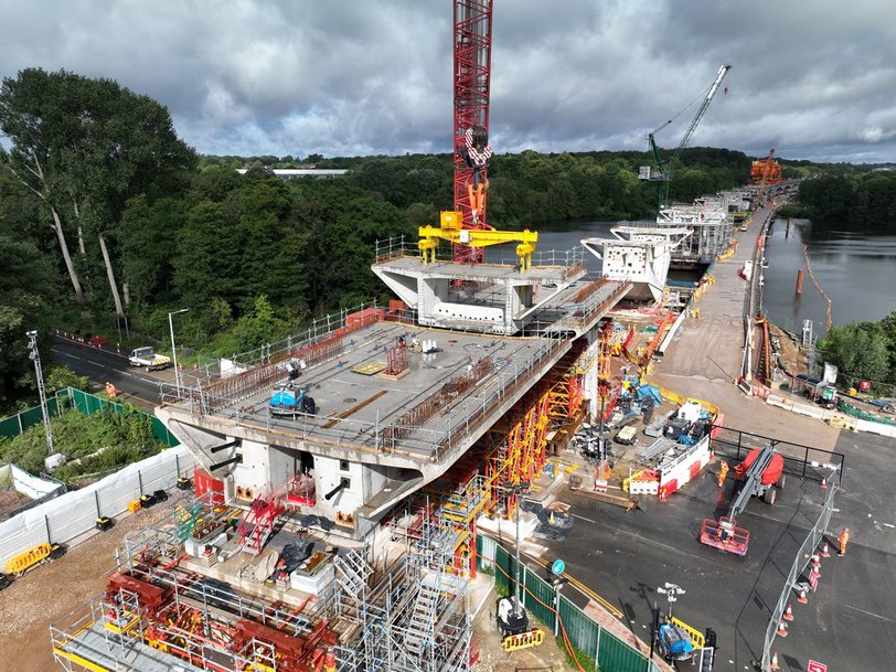 HS2 completes key Colne Valley Viaduct span during three-week road closure